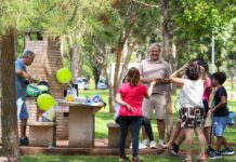 Famílias e amigos aproveitam domingo de sol nas novas churrasqueiras do Parque da Cidade