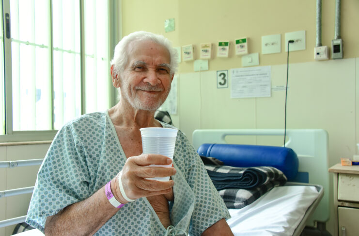 O perigo da desidratação em idosos