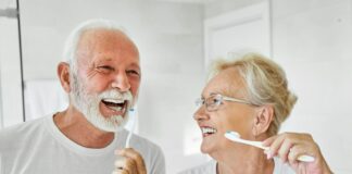 5 dicas para manter os dentes bonitos e naturais até o fim da vida