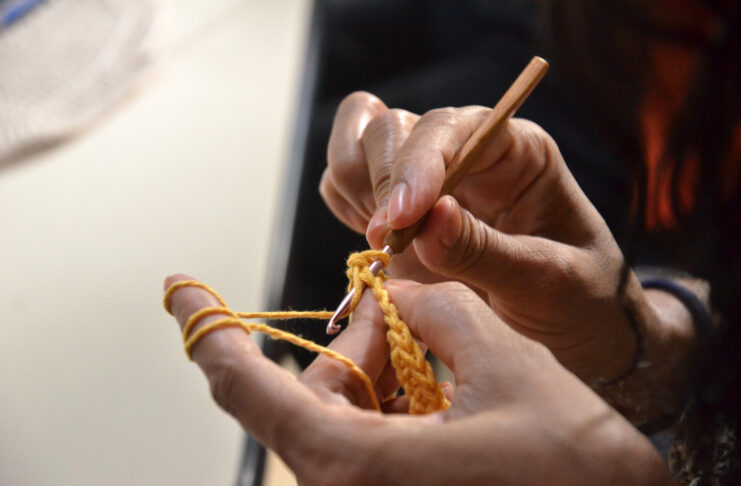 Caps AD do DF utilizam crochê como terapia contra a dependência química