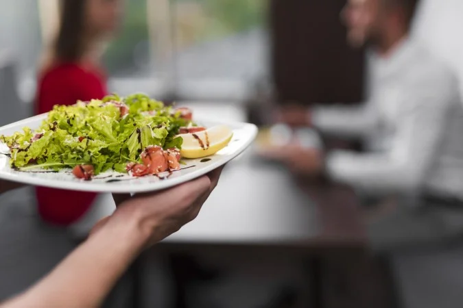 1_delicious-dish-restaurant-65644486