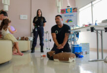 Profissionais orientam pacientes e acompanhantes sobre prevenção de engasgos no Hospital da Criança