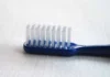 Escova de dentes tem prazo de validade? Saiba quando é hora de trocar