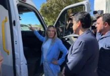 Celina visita Central de Monitoramento que moderniza gestão da frota da Saúde
