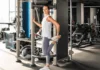 Alongamento antes ou depois da musculação? Veja quando fazer e o que muda no treino
