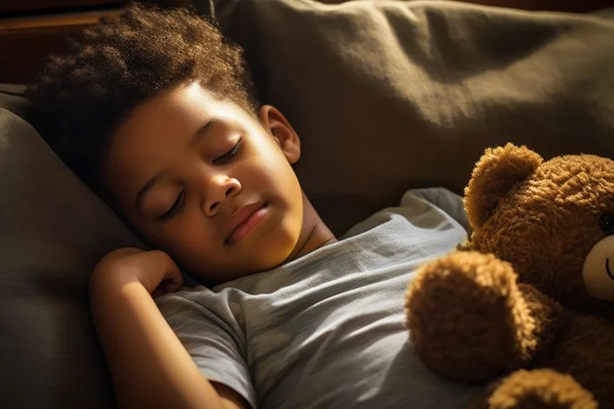 1_close-up-boy-sleeping-with-teddy-bear-67417645