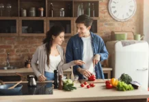 Alimentação sem radicalismo: 7 hábitos possíveis para quem tem rotina corrida