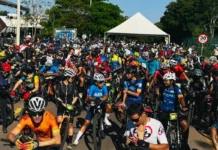 Mulher cai de bike em competição de 80 km no DF e é resgatada inconsciente