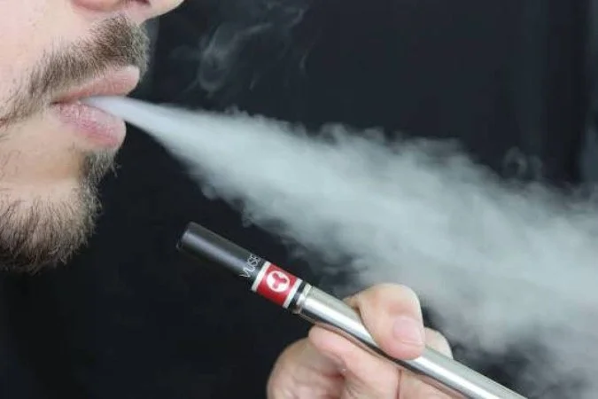 1_vape-68090569-68090864