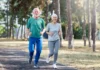 Dia Mundial da Osteoporose: 7 cuidados para proteger os ossos antes da primeira fratura